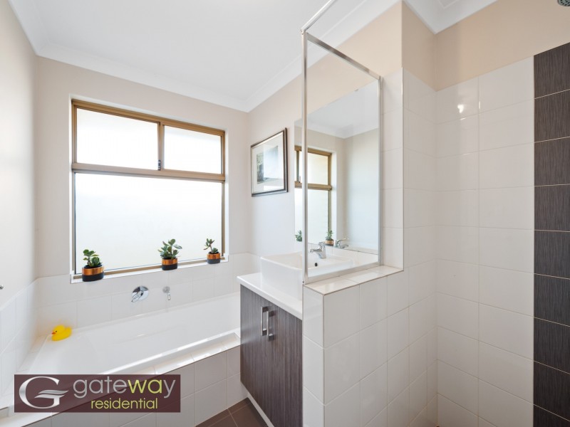 2 Firebrace Elbow, Canning Vale WA 6155