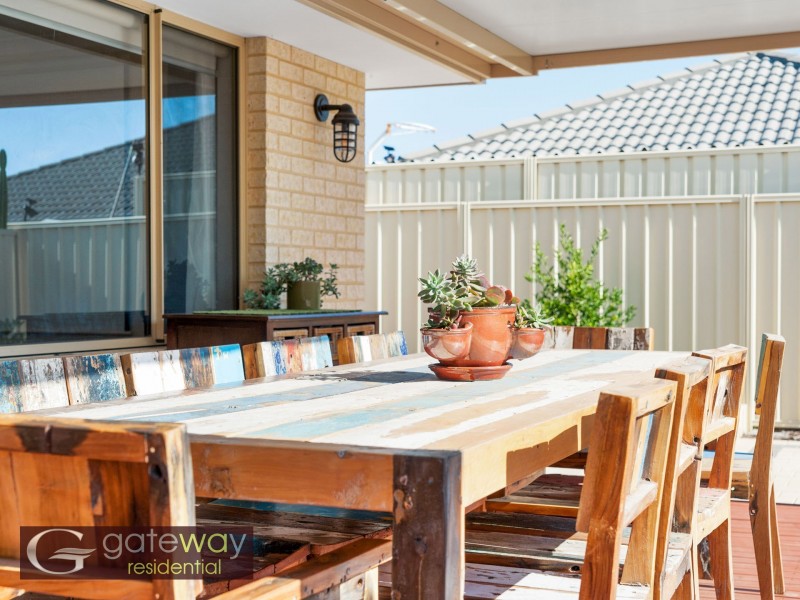 2 Firebrace Elbow, Canning Vale WA 6155
