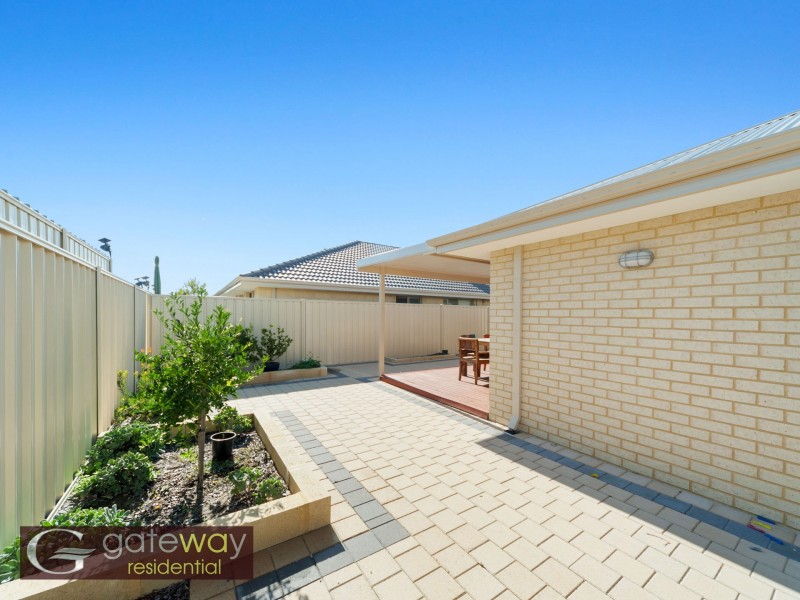 2 Firebrace Elbow, Canning Vale WA 6155
