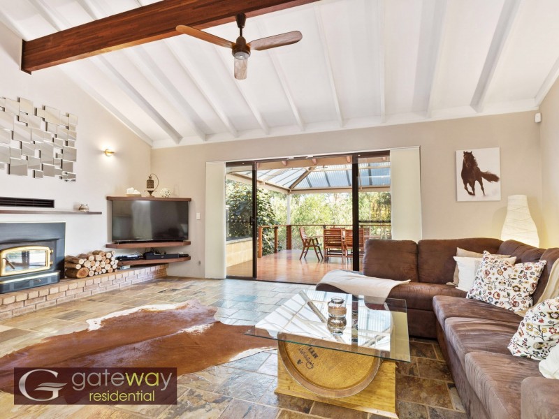 27 Lakes Way, Jandakot WA 6164