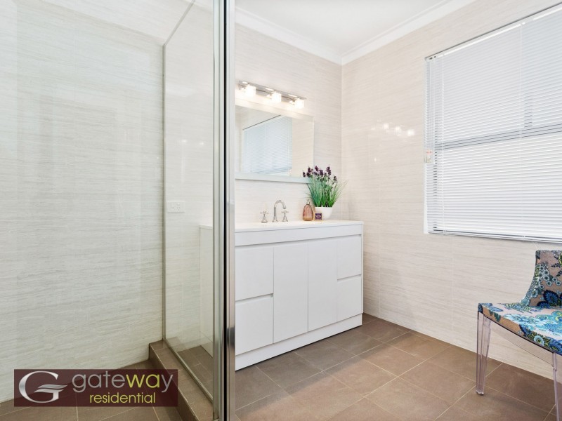 27 Lakes Way, Jandakot WA 6164