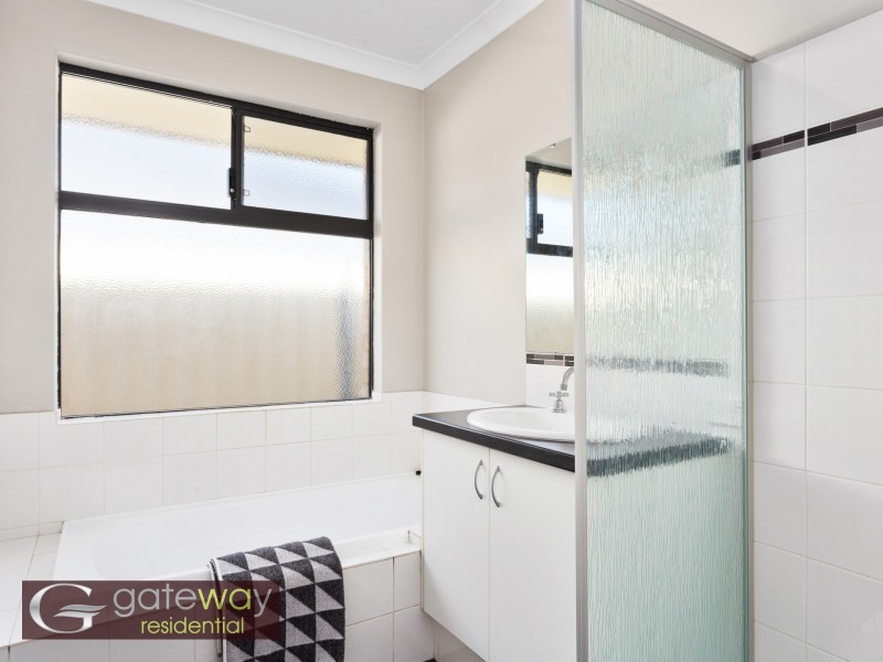 20 Kalbarri Crescent, Bertram WA 6167