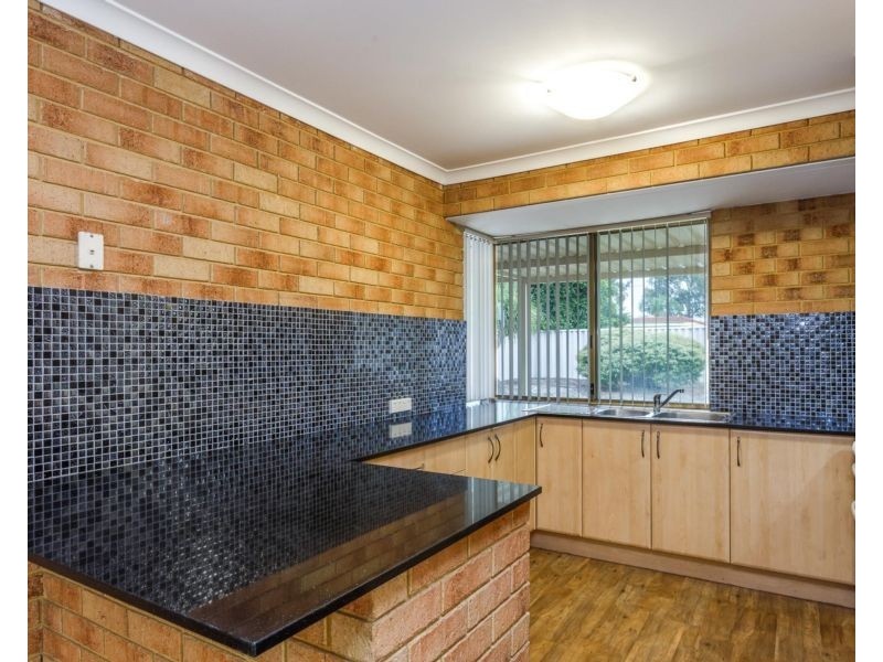 25 Firefalls Close, Huntingdale WA 6110