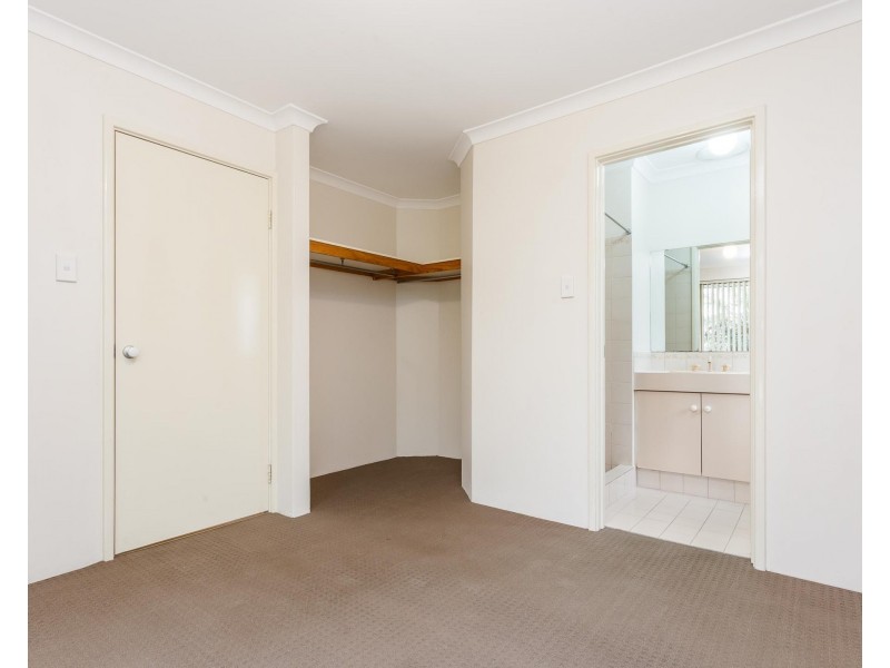 25 Firefalls Close, Huntingdale WA 6110