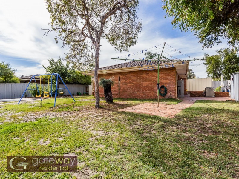 16 Blackthorne Crescent, South Lake WA 6164