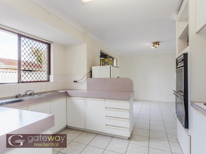 16 Blackthorne Crescent, South Lake WA 6164