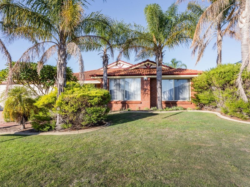 36 Baningan Avenue, Success WA 6164