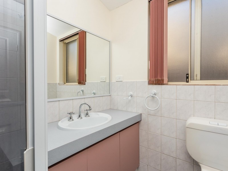 36 Baningan Avenue, Success WA 6164