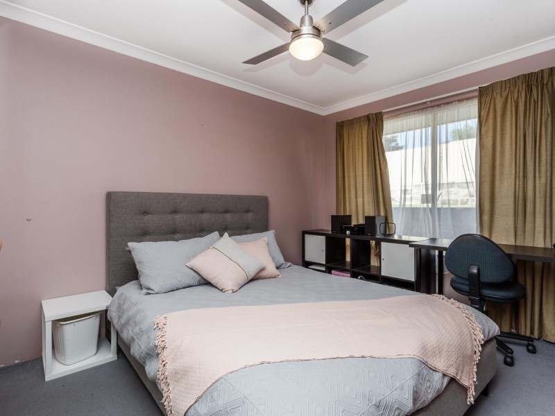 36 Baningan Avenue, Success WA 6164