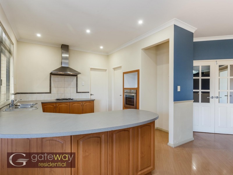 1 Snowy Rise, Hammond Park WA 6164