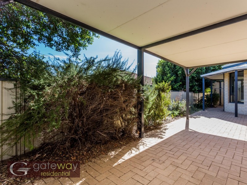 1 Snowy Rise, Hammond Park WA 6164