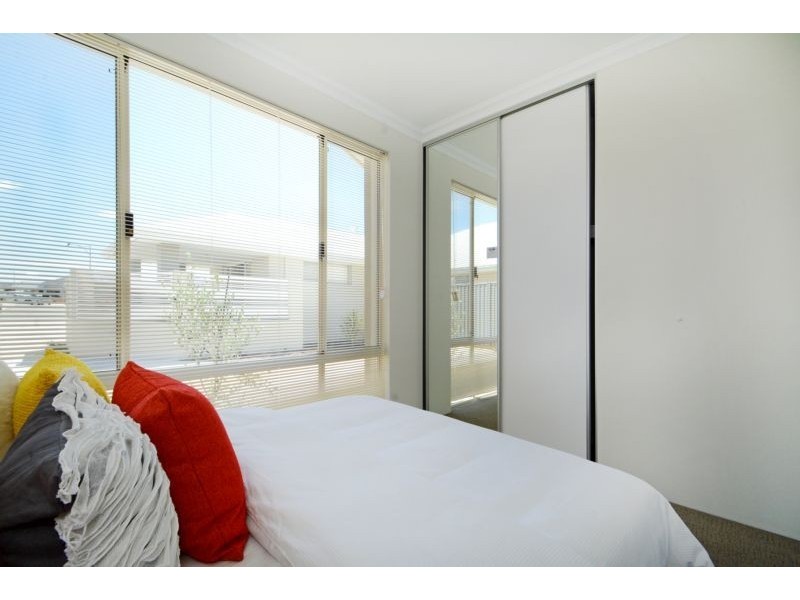 5/18 Whinhill Loop, Baldivis WA 6171