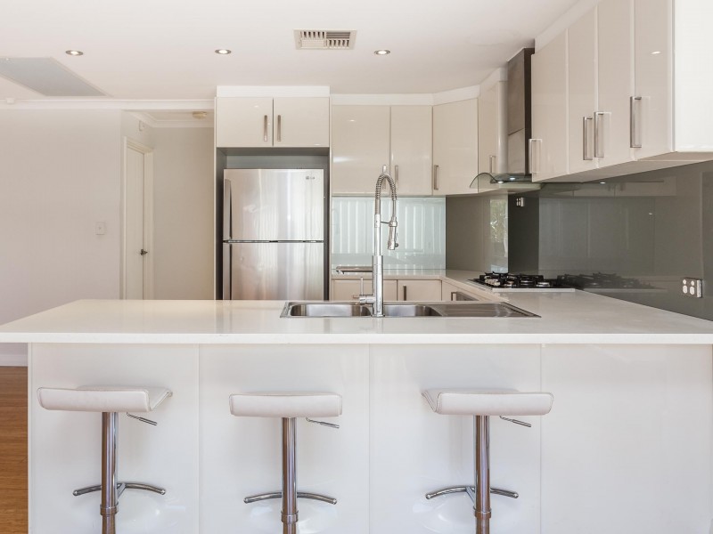 16 Suntree Mews, Beeliar WA 6164