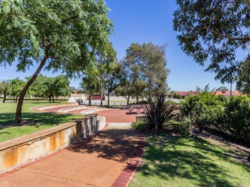 16 Suntree Mews, Beeliar WA 6164