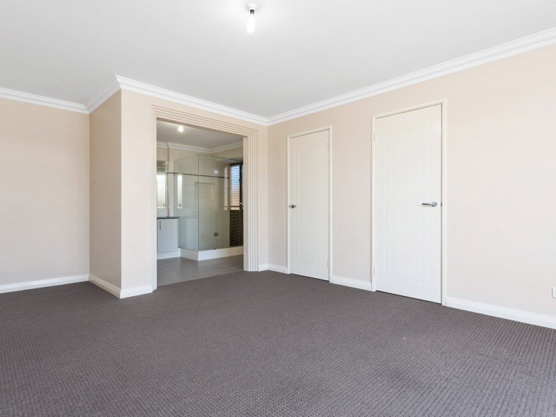 13 Mystic Elbow, Atwell WA 6164