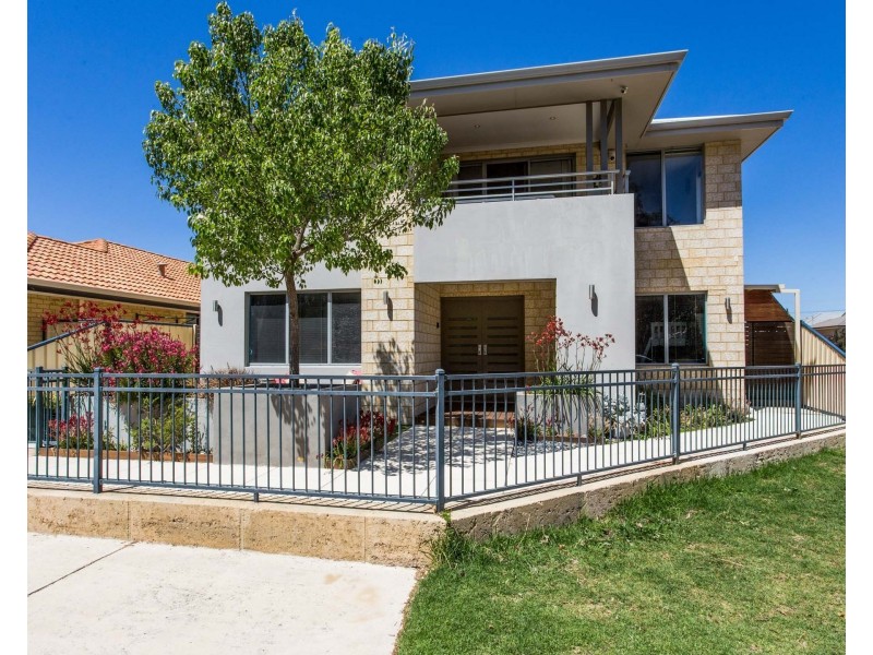 9 Oak Ridge Meander, Success WA 6164