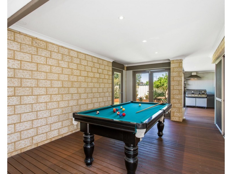 9 Oak Ridge Meander, Success WA 6164