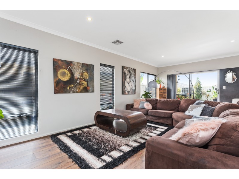 4 Ponderosa Road, Aubin Grove WA 6164