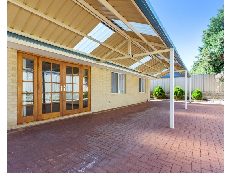 11 Lodge Court, Cockburn Central WA 6164