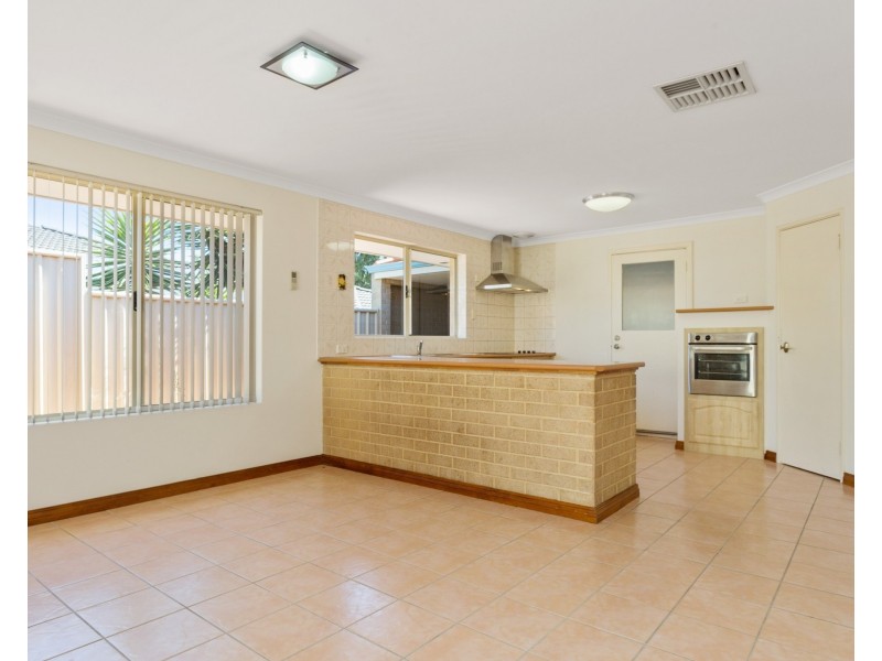 11 Lodge Court, Cockburn Central WA 6164