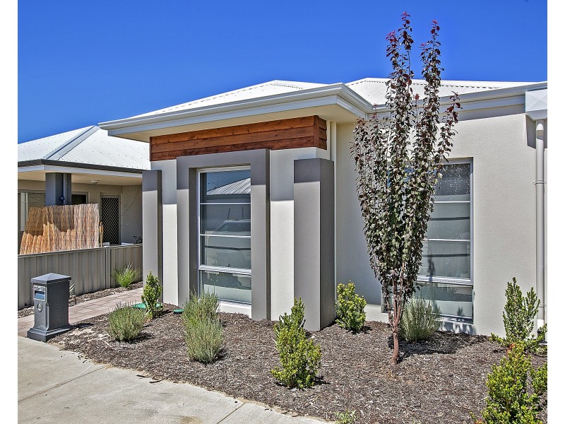 5 Geikie Glade, Wandi WA 6167