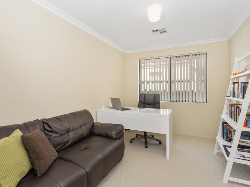 13 New England Vista, Aubin Grove WA 6164