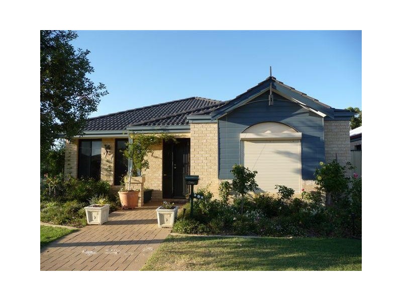 7 Gillen Way, Success WA 6164