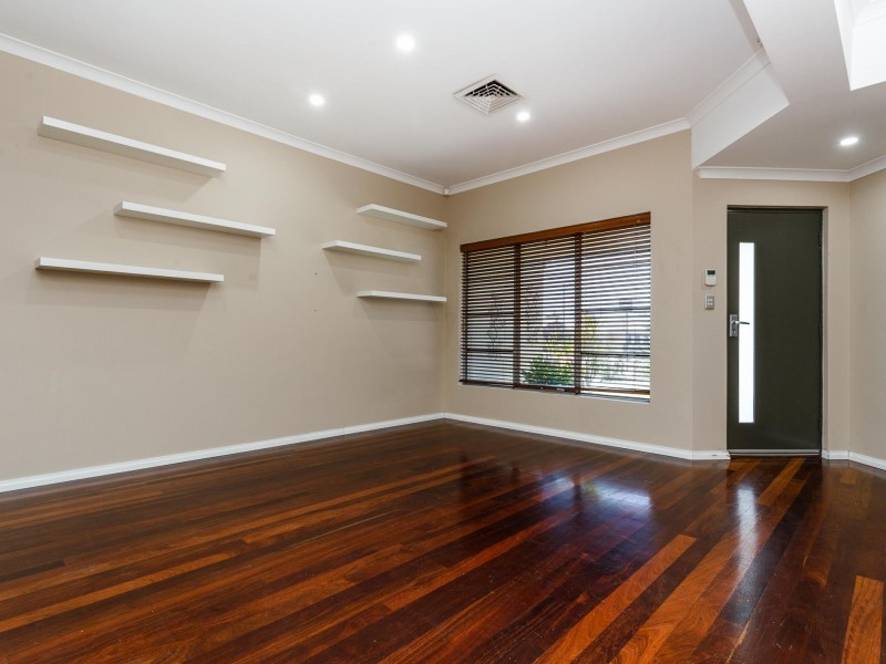 19 Twilight Mews, Aubin Grove WA 6164