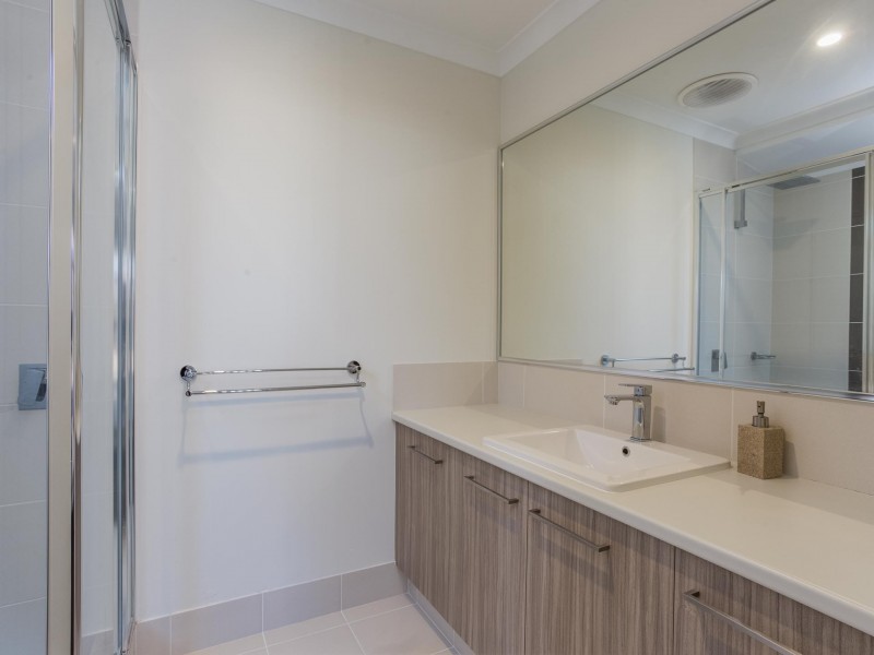 6 Brampton Rd, Wandi WA 6167
