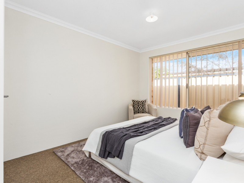 13 Columbus Loop, Success WA 6164