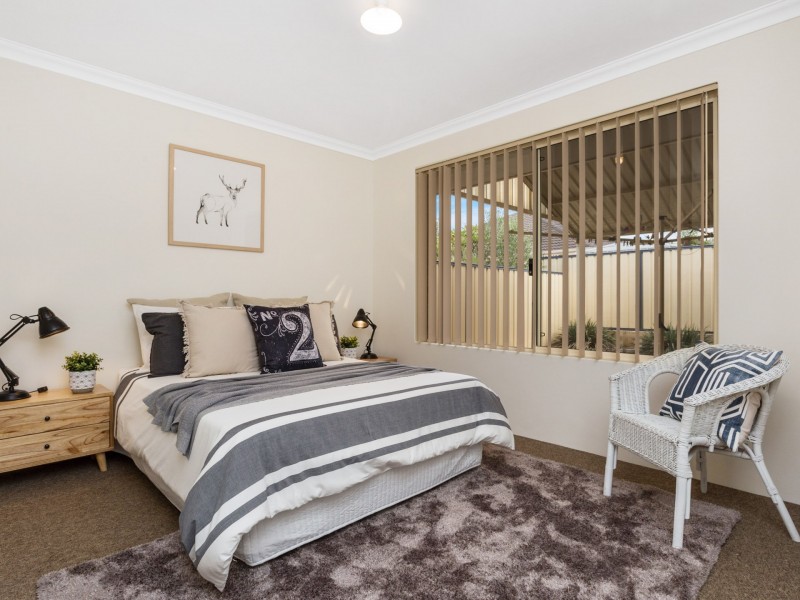 13 Columbus Loop, Success WA 6164