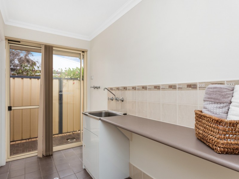 13 Columbus Loop, Success WA 6164