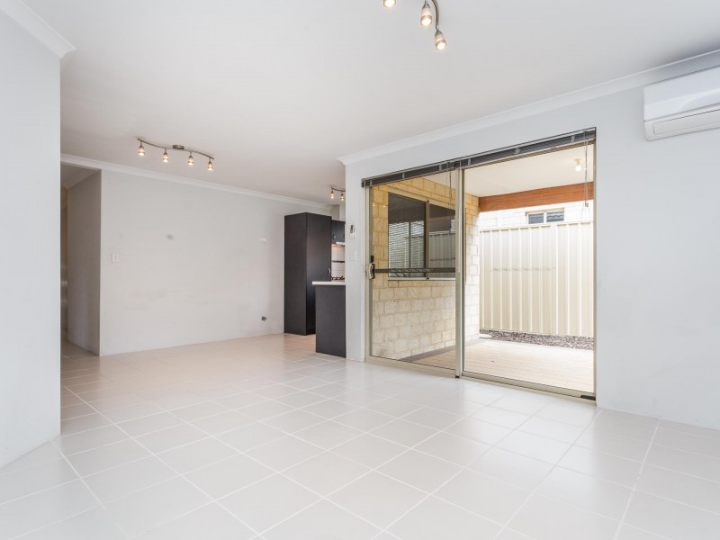 5/12 Peppermint Gardens, Aubin Grove WA 6164