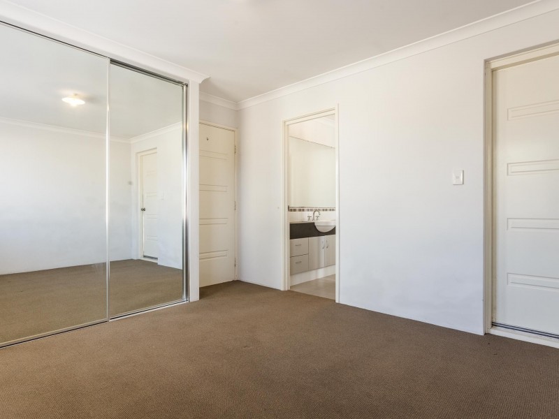 5/12 Peppermint Gardens, Aubin Grove WA 6164