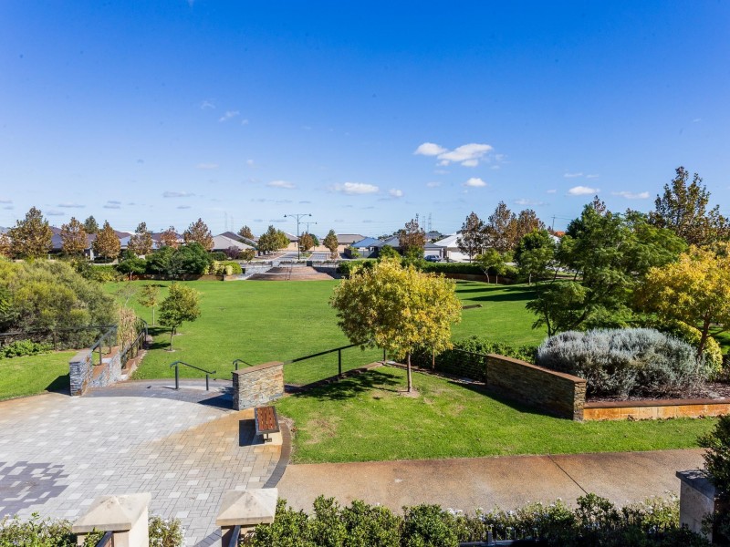 7 Babylon Lane, Aubin Grove WA 6164
