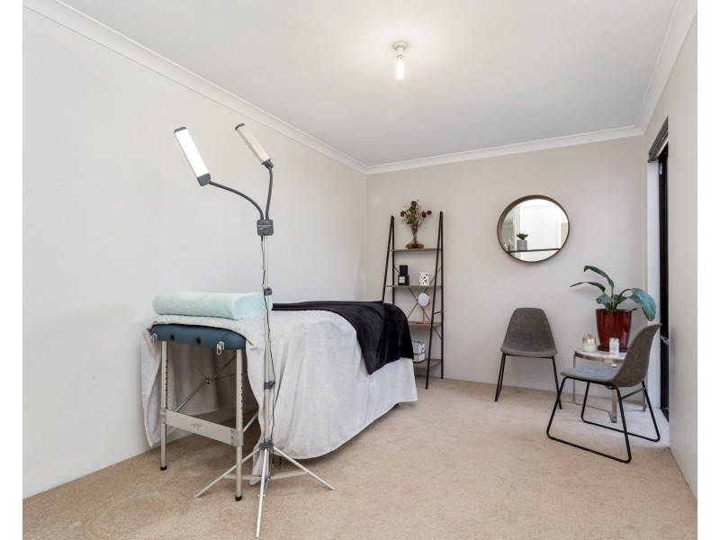 14 EWENS PASS, Wandi WA 6167