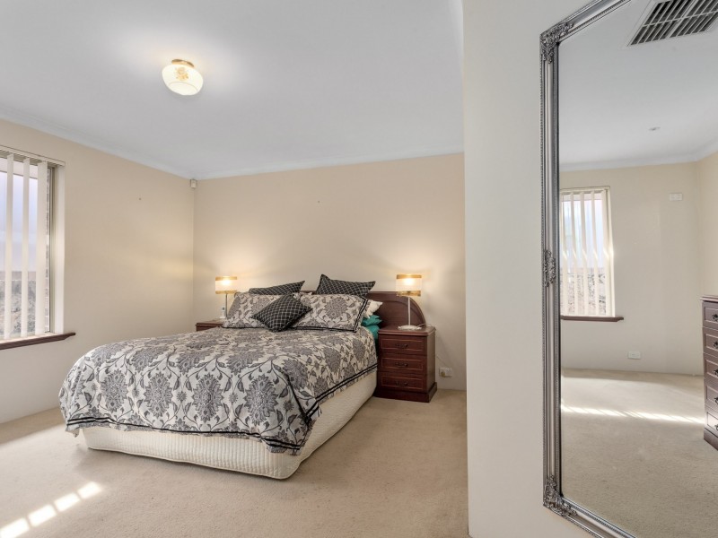 141 Glen Iris Drive, Jandakot WA 6164