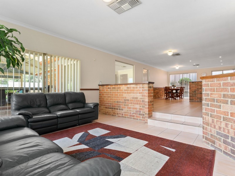 141 Glen Iris Drive, Jandakot WA 6164