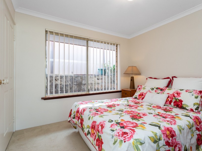 141 Glen Iris Drive, Jandakot WA 6164