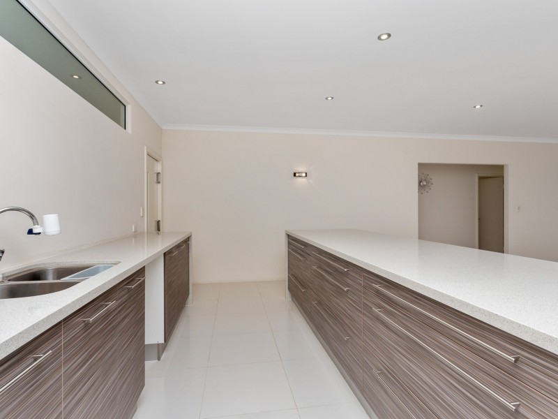 12 Brindabella Avenue, Aubin Grove WA 6164