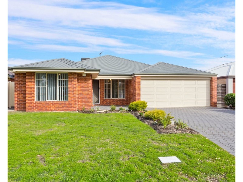 5 Versailles Parkway, Aubin Grove WA 6164