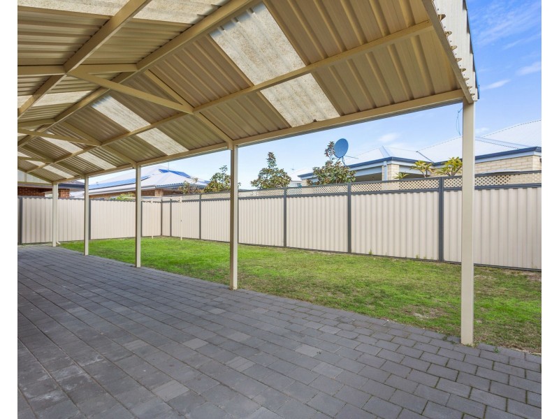 5 Versailles Parkway, Aubin Grove WA 6164