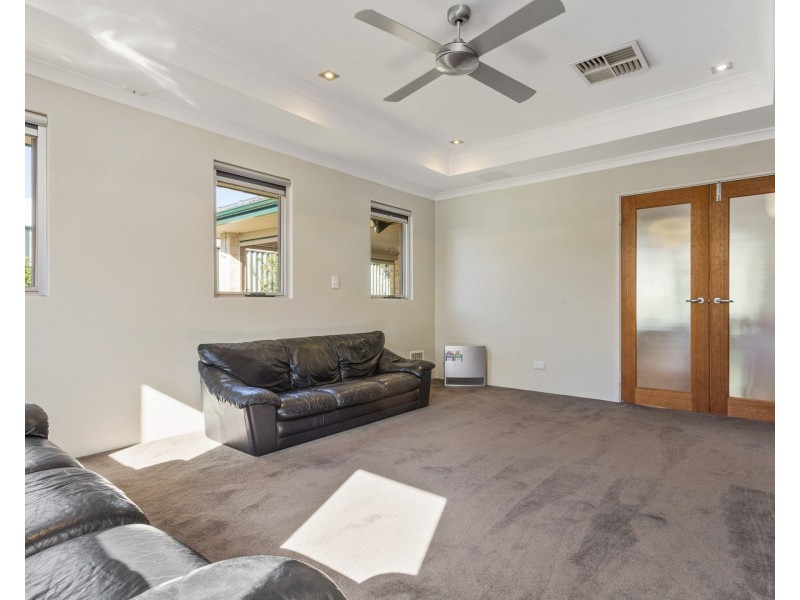 73 Cape Le Grand Avenue, Aubin Grove WA 6164