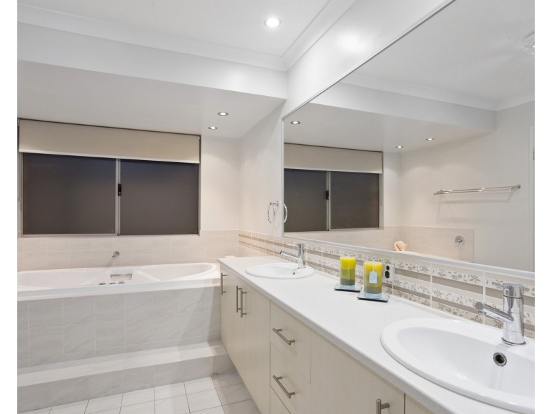 284 Lyon Road, Aubin Grove WA 6164