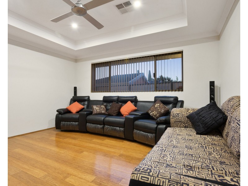 284 Lyon Road, Aubin Grove WA 6164