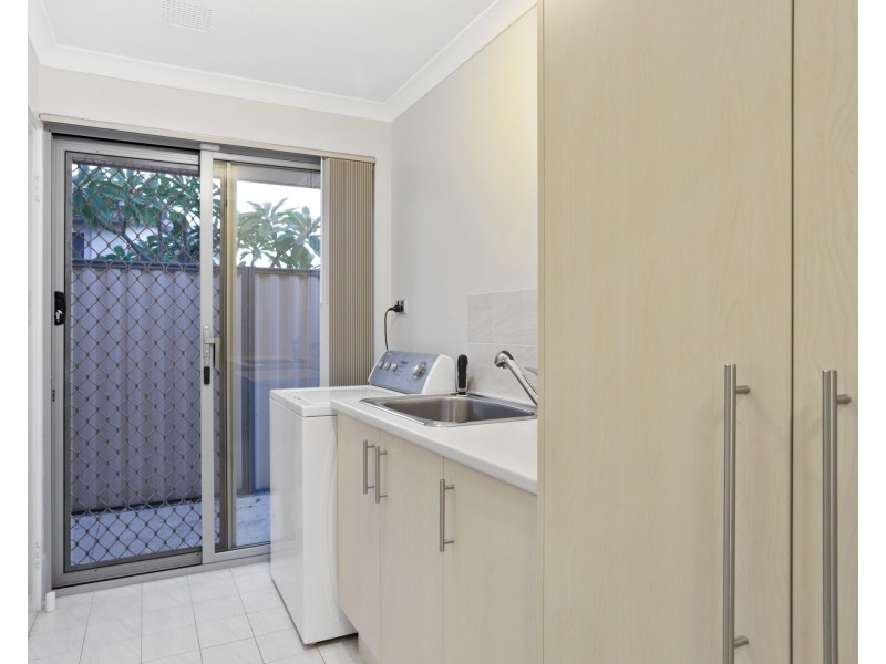 284 Lyon Road, Aubin Grove WA 6164