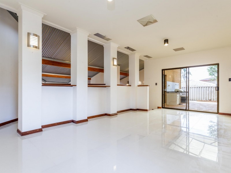 10 Grandpre, Hamilton Hill WA 6163