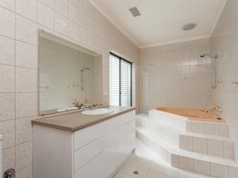 10 Grandpre, Hamilton Hill WA 6163