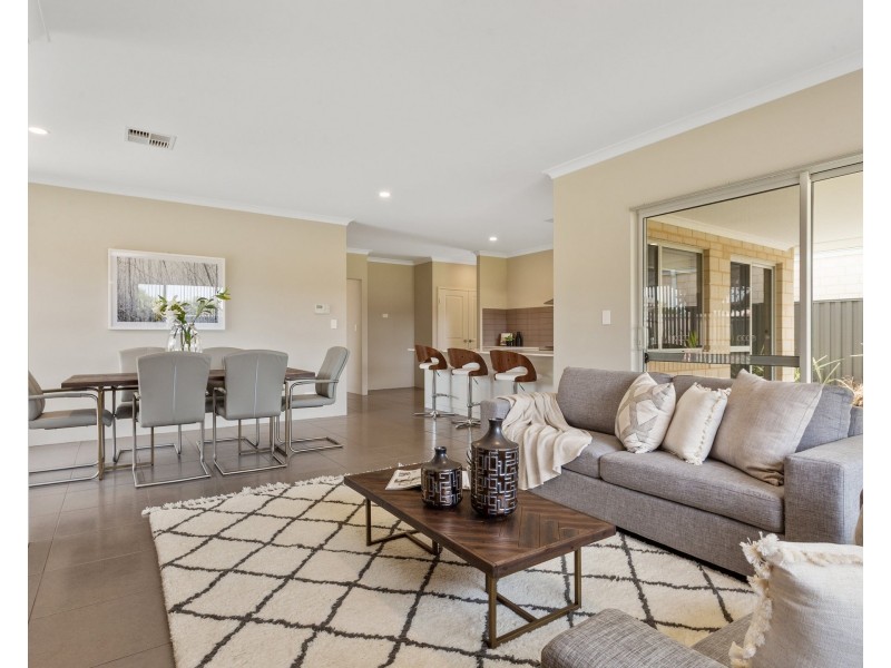 10 Reilly Court, Leeming WA 6149