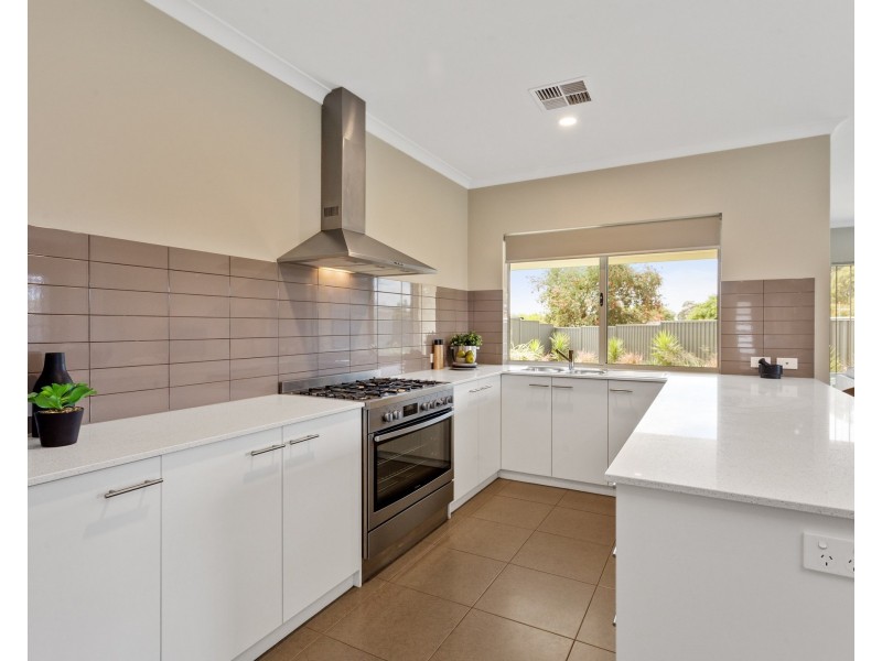 10 Reilly Court, Leeming WA 6149